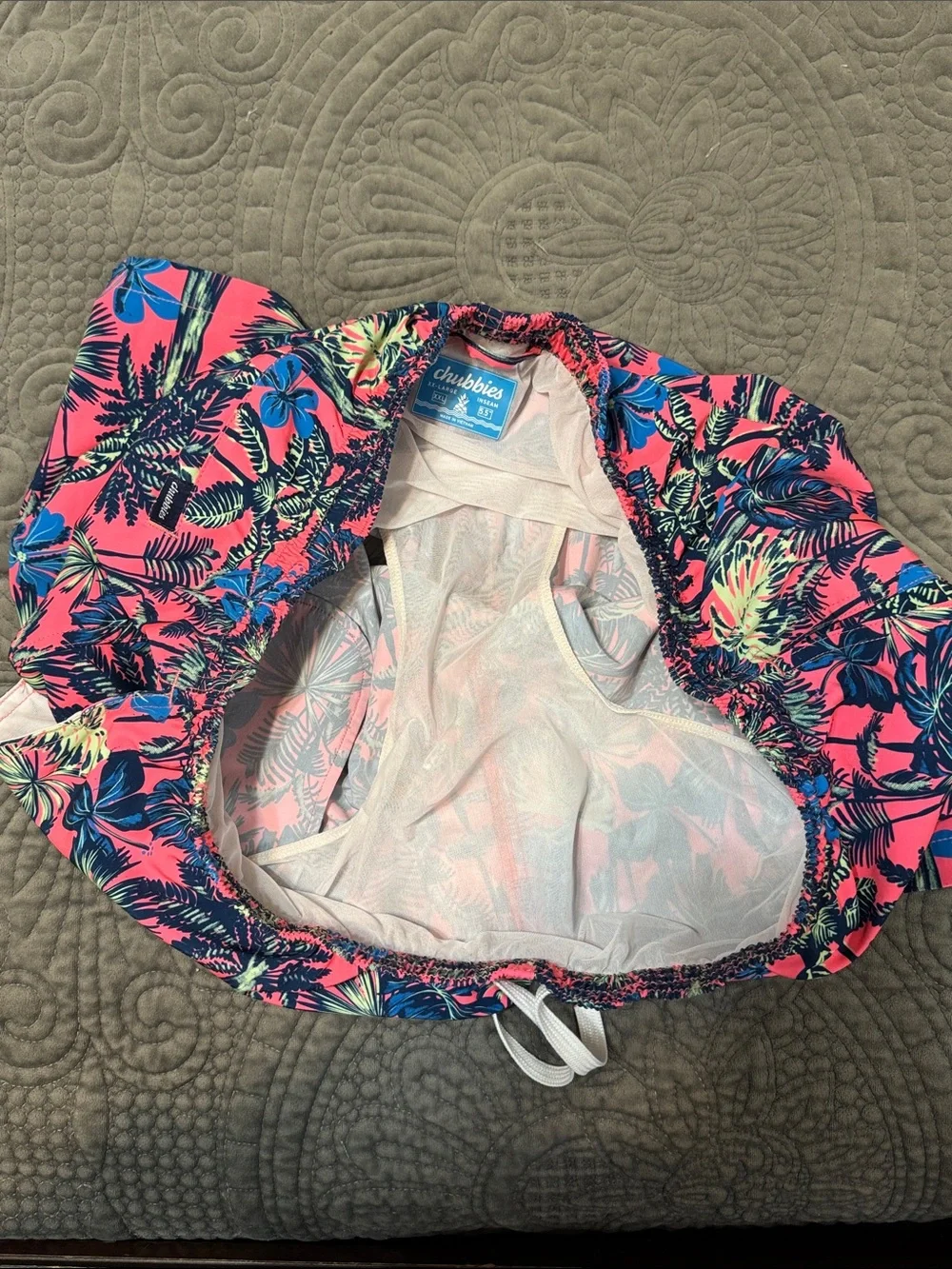 Chubbies Men’s XXL 5.5” Swim Trunks Pink Tropical Palm Print